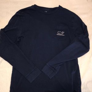 vineyard vines wale with Santa hat